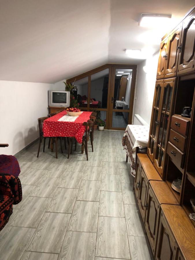 Casuta Bunicilor Isverna Ξενοδοχείο Εξωτερικό φωτογραφία